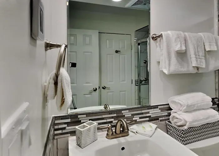 Driftwood Towers #1f - Palm View Apartment Gulf Shores